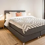 Go- Golden Banus By Roomservices * Μαρμπέλλα