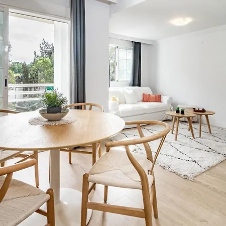 Apartment Go- Golden Banus By Roomservices *