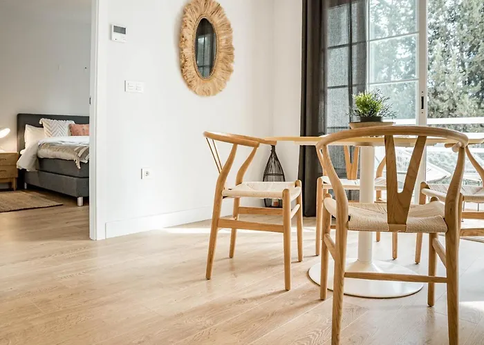 Go- Golden Banus By Roomservices Apartament