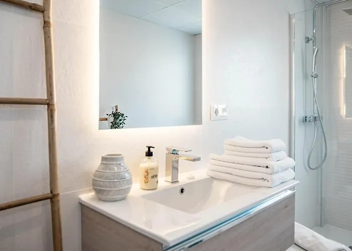 Go- Golden Banus By Roomservices Apartament